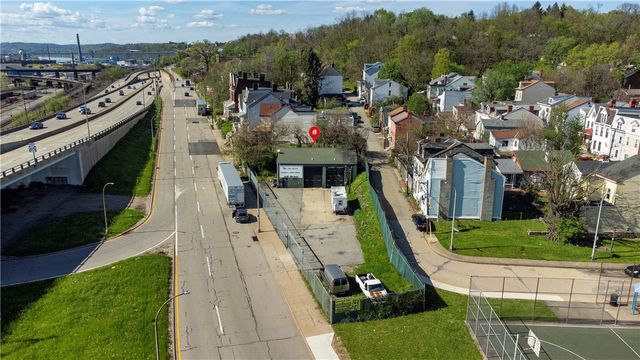 2320 California Ave, Marshall Shadeland, PA 15212