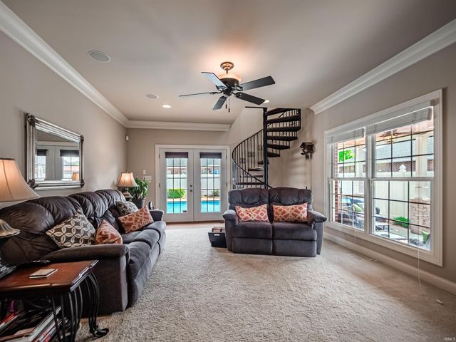 10411 Lauren Court, Newburgh, IN 47630