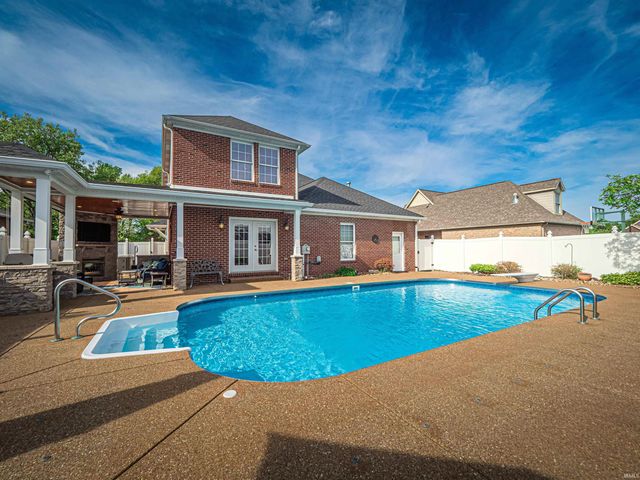 10411 Lauren Court, Newburgh, IN 47630