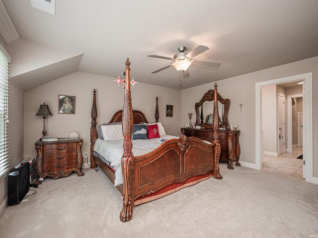 10411 Lauren Court, Newburgh, IN 47630