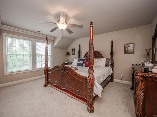 10411 Lauren Court, Newburgh, IN 47630