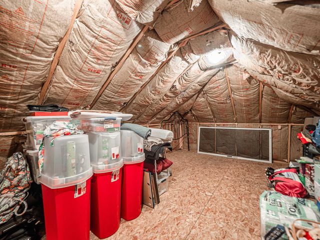 10411 Lauren Court, Newburgh, IN 47630