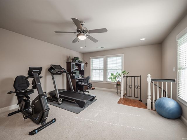 10411 Lauren Court, Newburgh, IN 47630