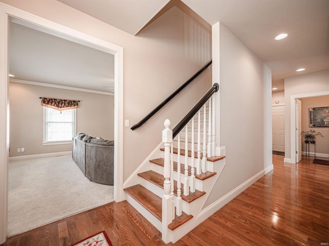 10411 Lauren Court, Newburgh, IN 47630