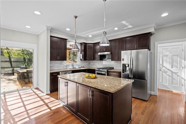 1728 Barrington Circle, Marietta, GA 30062