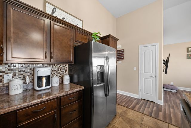 3760 Silver Fox Ln, Clarksville, TN 37040