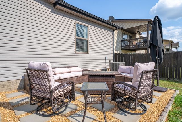 3760 Silver Fox Ln, Clarksville, TN 37040