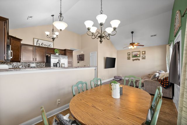 3760 Silver Fox Ln, Clarksville, TN 37040