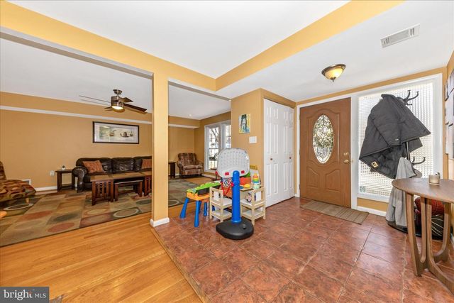 11412 FAIROAK DR, Silver Spring, MD 20902