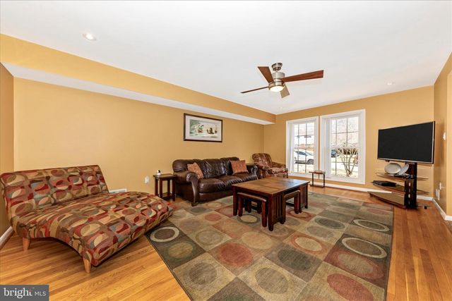 11412 FAIROAK DR, Silver Spring, MD 20902