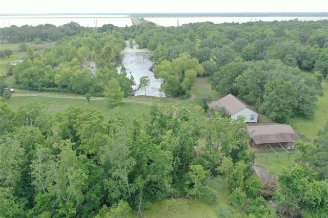 20146 Highway 35 Highway, Sweeny, TX 77480