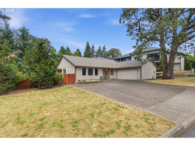 5880 BIRD SONG Way, Gladstone, OR 97027