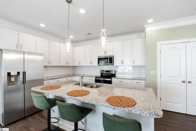 35 Arnold Mill Road, Simpsonville, SC 29680