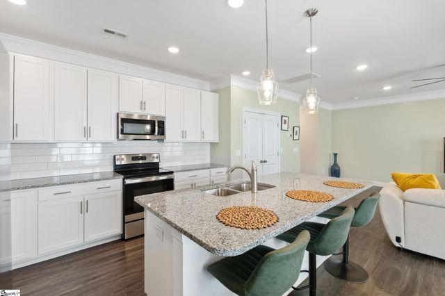 35 Arnold Mill Road, Simpsonville, SC 29680