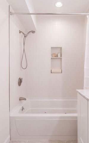528 E 7th Street 3, Boston, MA 02127