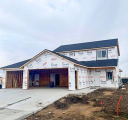 6297 86th Avenue S, Horace, ND 58047