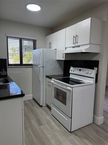 1330 W 29th St 33, Hialeah, FL 33012