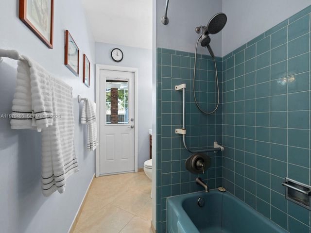 8620 SW 185th Ter, Cutler Bay, FL 33157