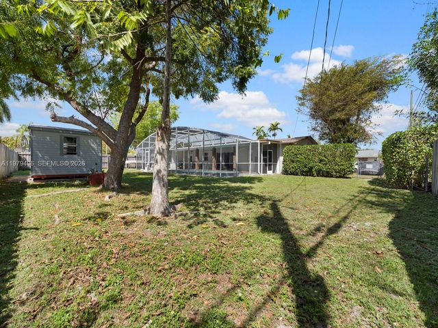 8620 SW 185th Ter, Cutler Bay, FL 33157