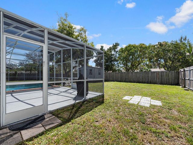 8620 SW 185th Ter, Cutler Bay, FL 33157