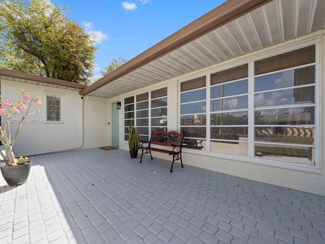 8620 SW 185th Ter, Cutler Bay, FL 33157