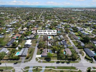 8620 SW 185th Ter, Cutler Bay, FL 33157