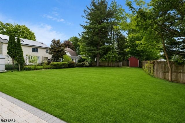 1586 Front St, Scotch Plains Twp., NJ 07076