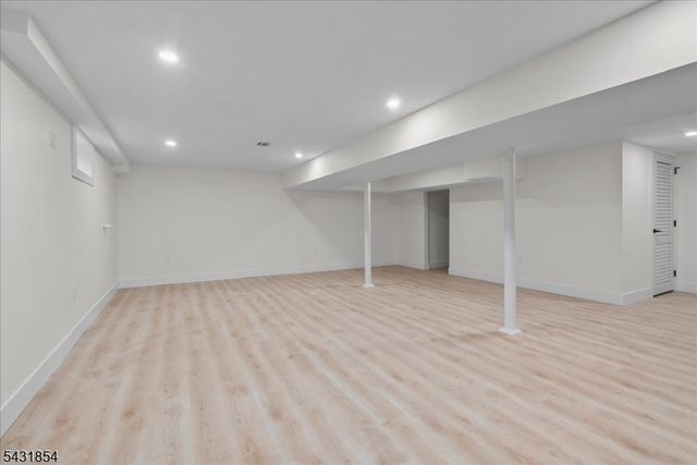 1586 Front St, Scotch Plains Twp., NJ 07076