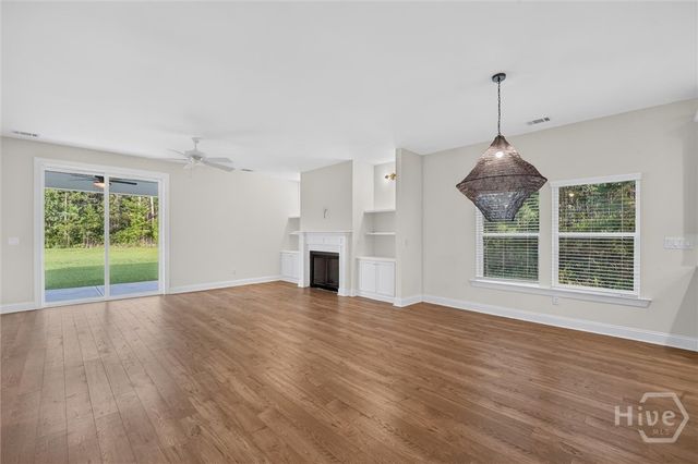 36 Mettler Loop, Richmond Hill, GA 31324