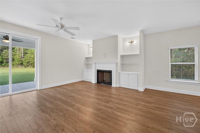 36 Mettler Loop, Richmond Hill, GA 31324