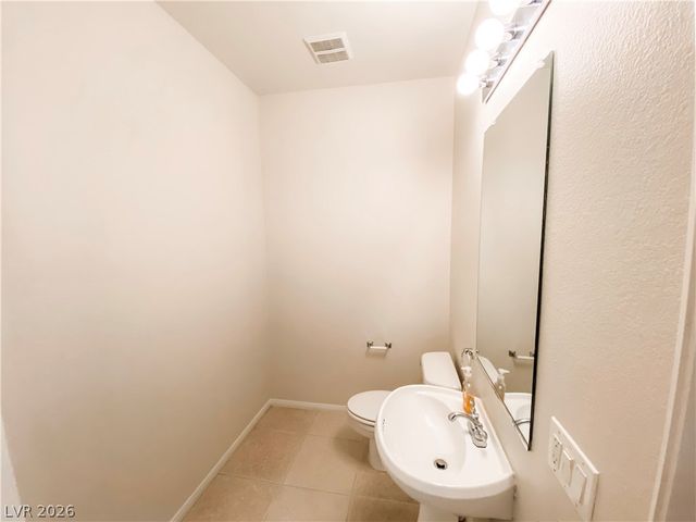 11021 Mount Royal Avenue, Las Vegas, NV 89144