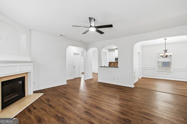 2319 Sawgrass Drive, Hampton, GA 30228