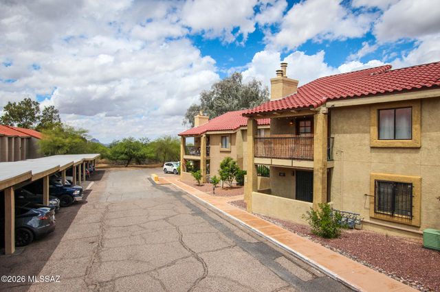 8255 N Oracle Road, Tucson, AZ 85704