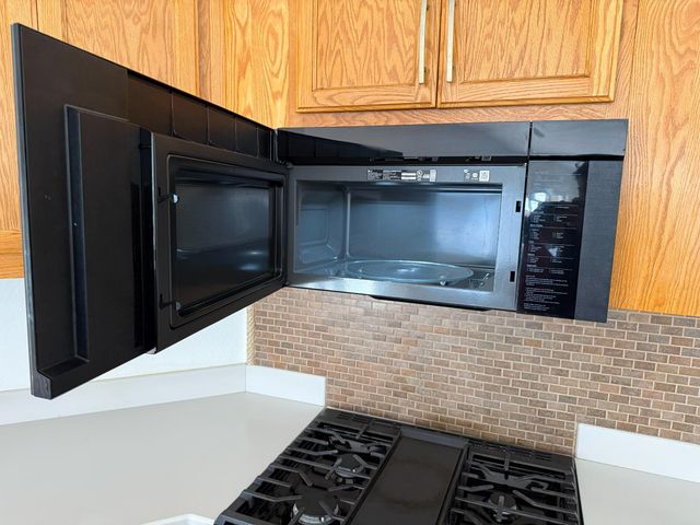 3042 Tenaya Ln, Stockton, CA 95212