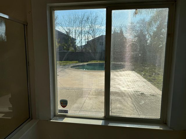 3042 Tenaya Ln, Stockton, CA 95212