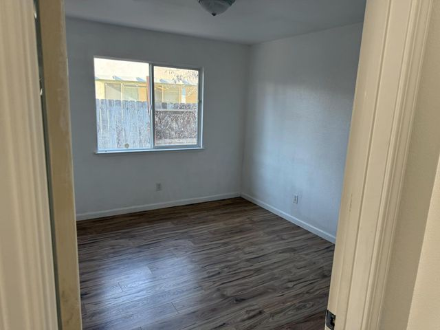 3042 Tenaya Ln, Stockton, CA 95212