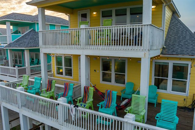 2829 Tradewind Lane, Crystal Beach, TX 77650