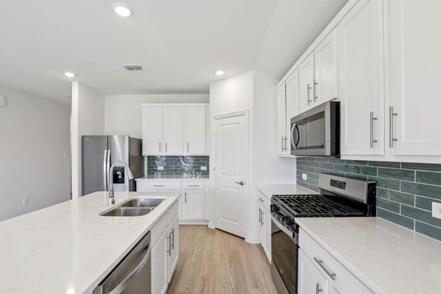 2100 Rannoch Street, Sherman, TX 75092