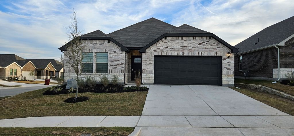 2100 Rannoch Street, Sherman, TX 75092