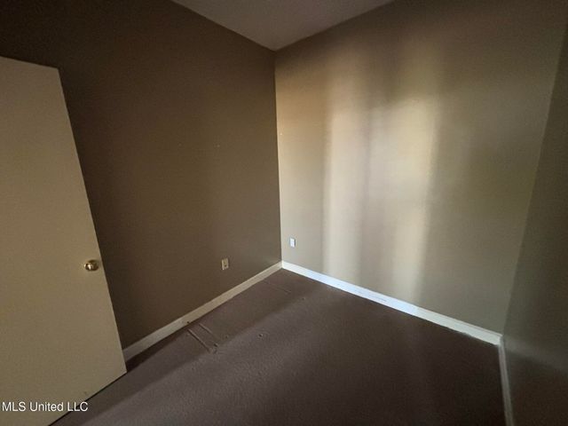 211 S Woodgate Drive, Brandon, MS 39042