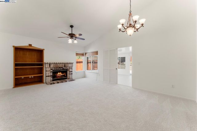 2092 Heartland Circle, Brentwood, CA 94513