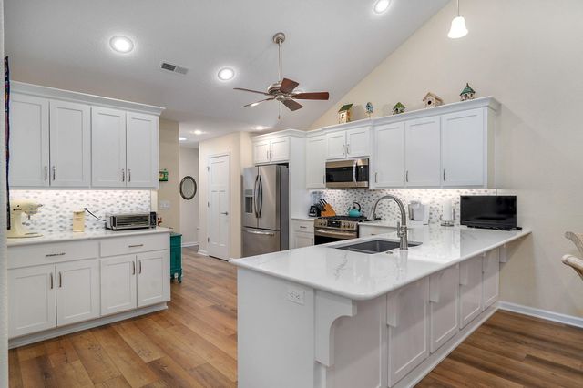 824 E Kings Mead Circle 1, Nixa, MO 65714