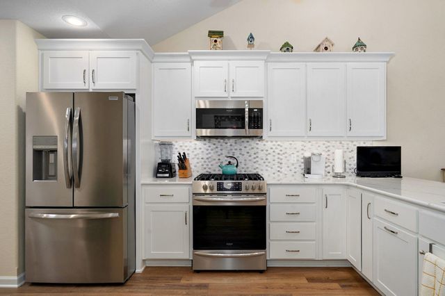 824 E Kings Mead Circle 1, Nixa, MO 65714