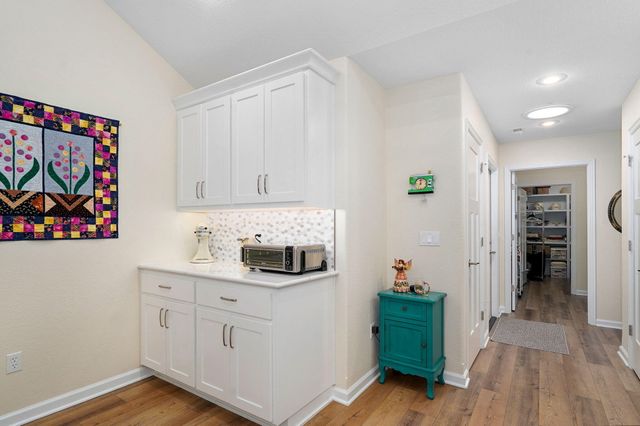 824 E Kings Mead Circle 1, Nixa, MO 65714