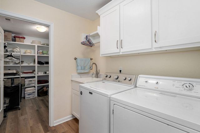 824 E Kings Mead Circle 1, Nixa, MO 65714