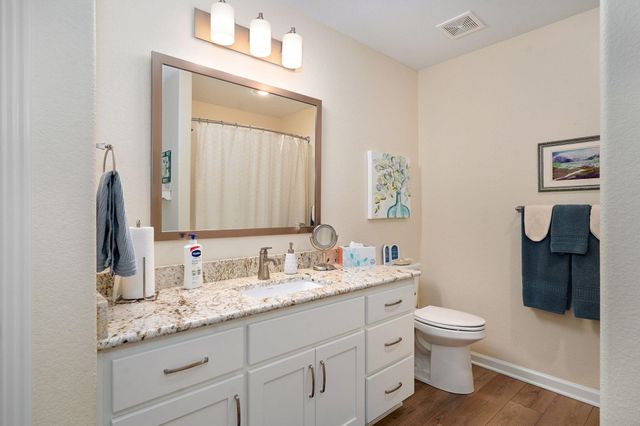 824 E Kings Mead Circle 1, Nixa, MO 65714