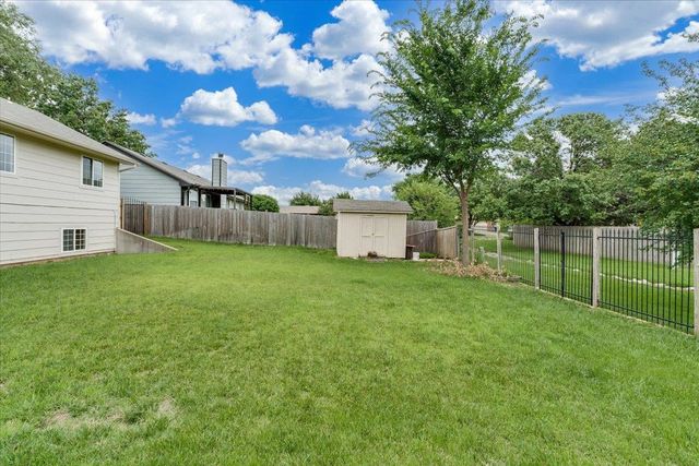 3737 N Whispering Brook Ct, Wichita, KS 67220