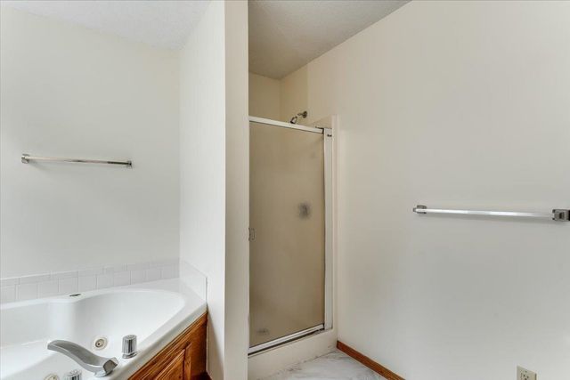 3737 N Whispering Brook Ct, Wichita, KS 67220