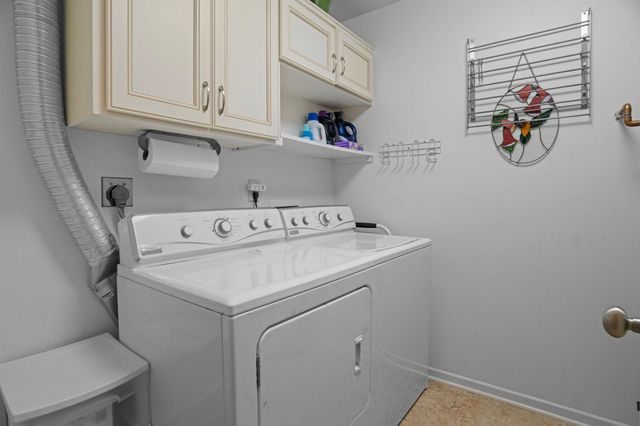 1829 County Rd E E, White Bear Lake, MN 55110