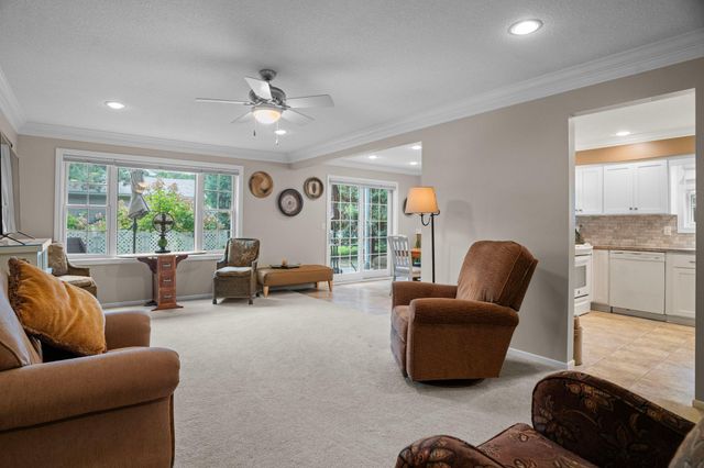 1829 County Rd E E, White Bear Lake, MN 55110